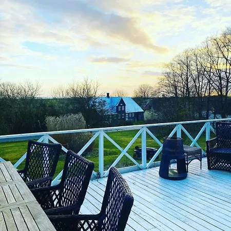 Semesterbostad Personal On Beautiful Aero *